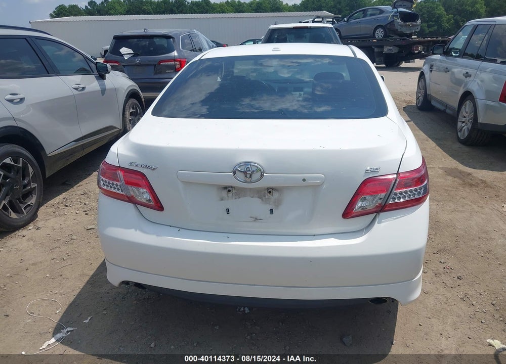 2011 TOYOTA CAMRY SE VIN: 4T1BF3EK4BU765688
