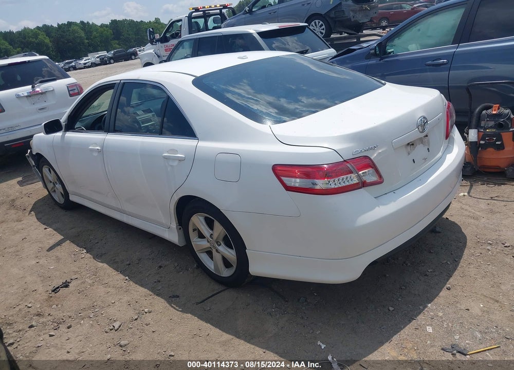2011 TOYOTA CAMRY SE VIN: 4T1BF3EK4BU765688