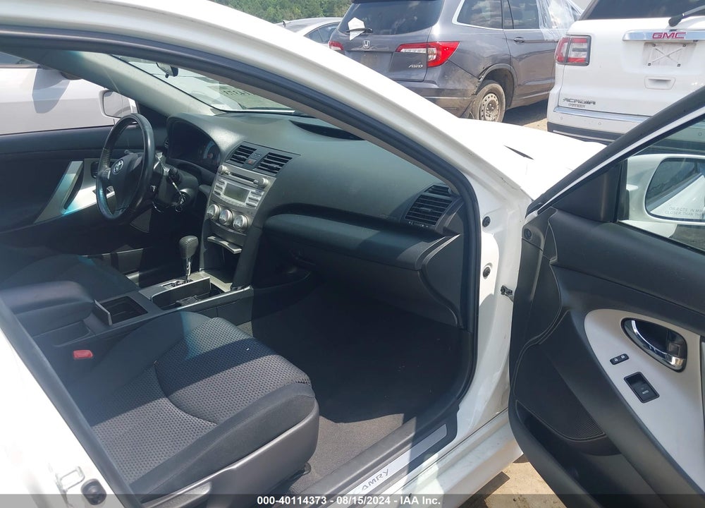 2011 TOYOTA CAMRY SE VIN: 4T1BF3EK4BU765688
