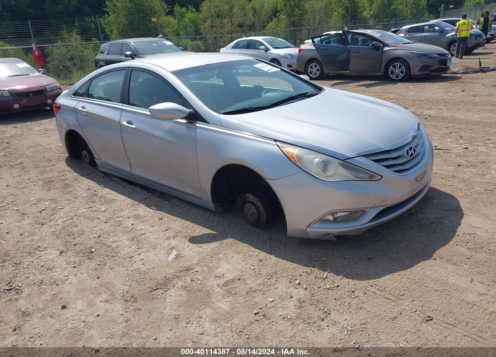 2013 HYUNDAI SONATA GLS VIN: 5NPEB4AC7DH766610