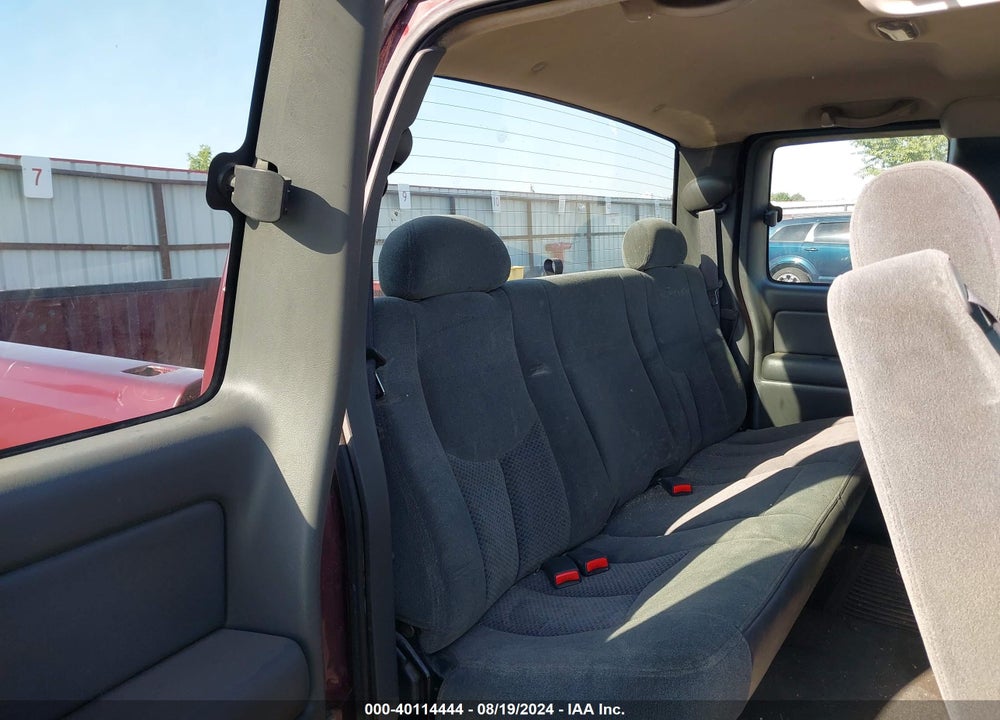 2003 CHEVROLET SILVERADO 1500 LS VIN: 1GCEK19V93E123601