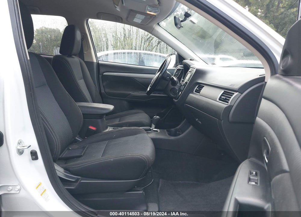 2016 MITSUBISHI OUTLANDER SE VIN: JA4AZ3A39GZ055664