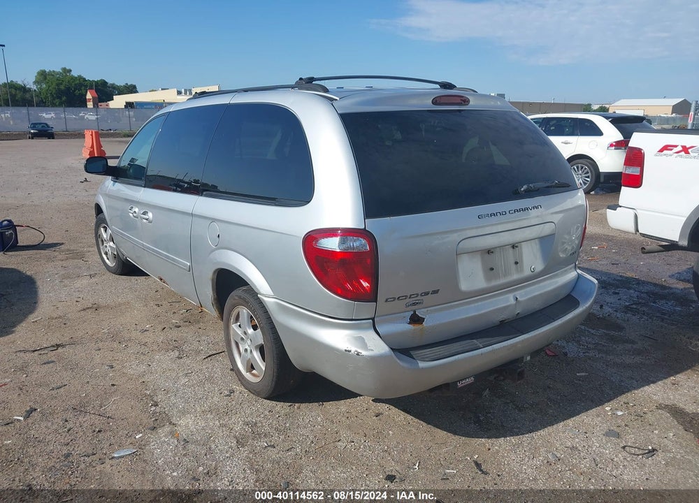 2006 DODGE GRAND CARAVAN VIN: 2D4GP44L56R835227