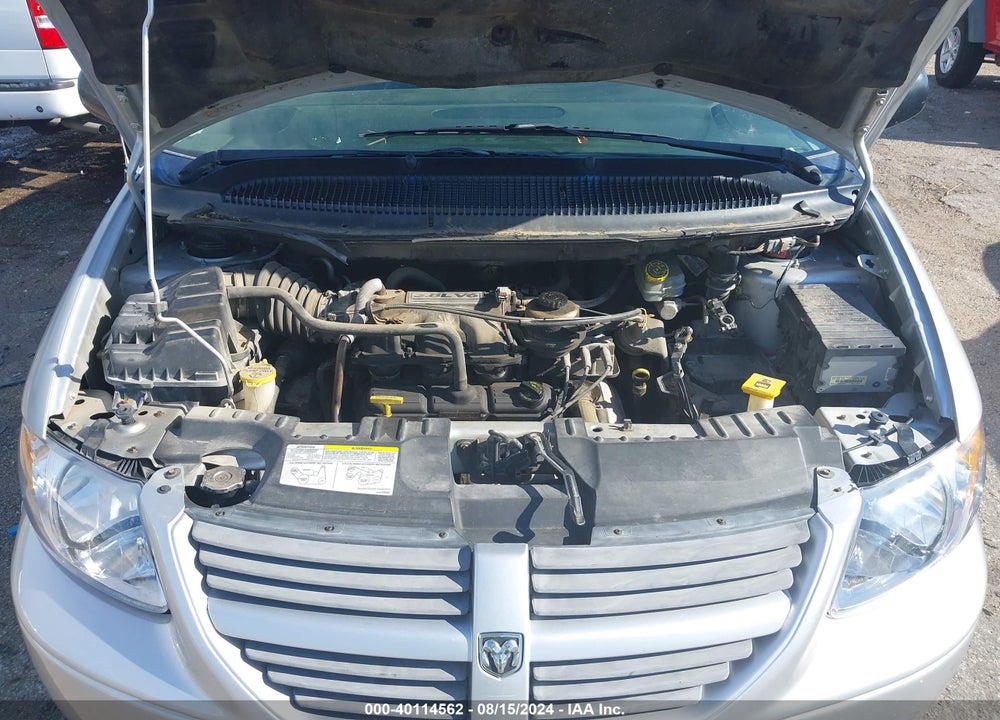 2006 DODGE GRAND CARAVAN VIN: 2D4GP44L56R835227