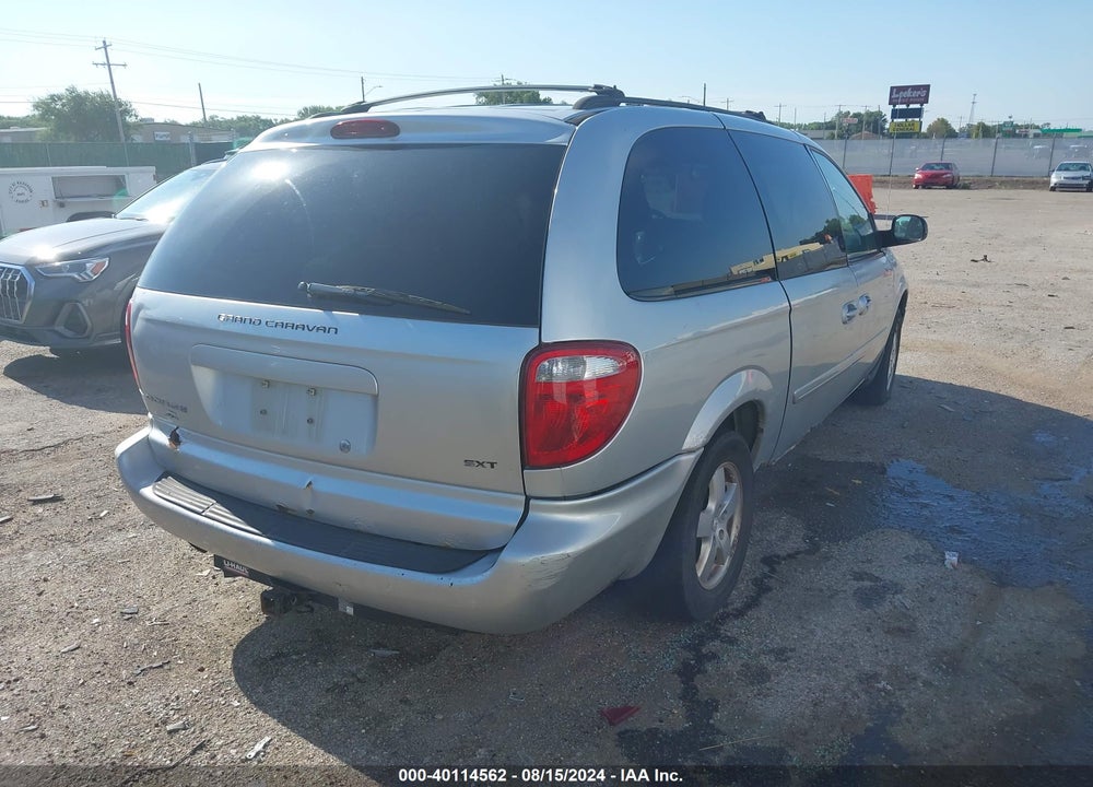 2006 DODGE GRAND CARAVAN VIN: 2D4GP44L56R835227