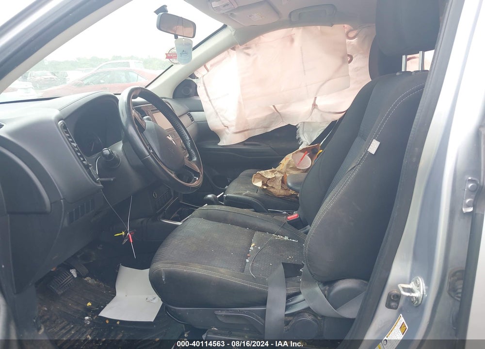 2017 MITSUBISHI OUTLANDER ES VIN: JA4AD2A33HZ024372