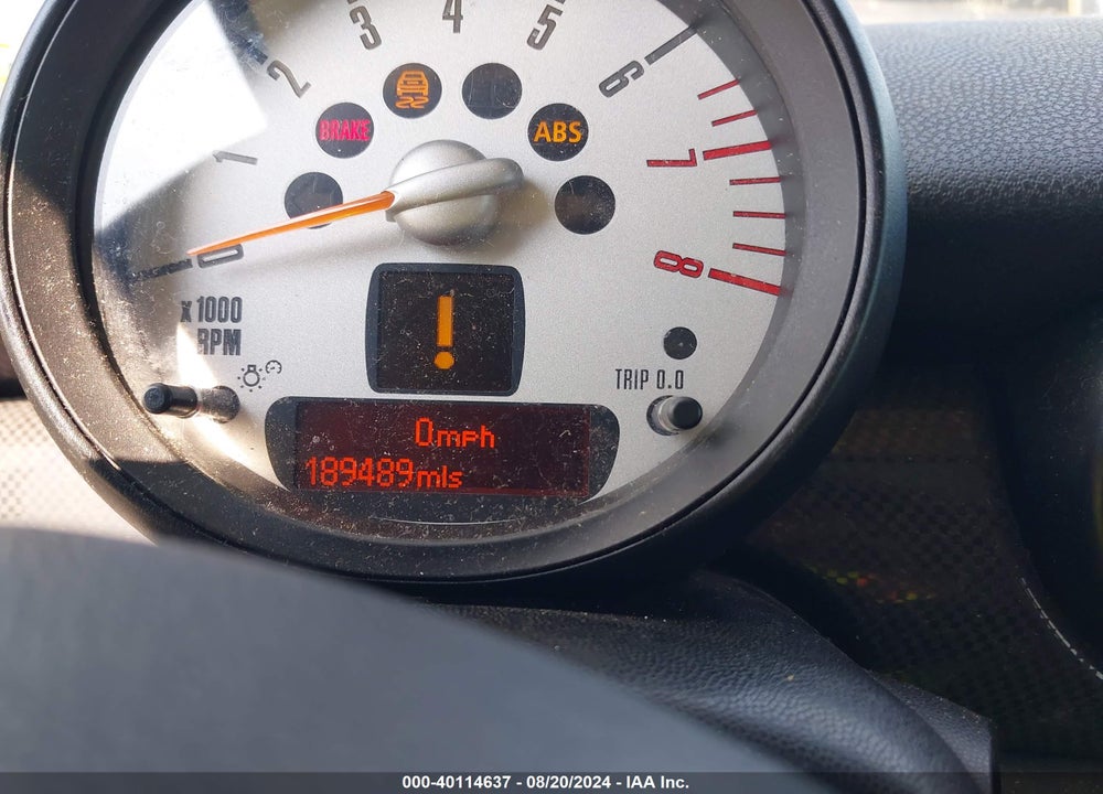 2011 MINI COOPER S CLUBMAN VIN: WMWZG3C55BTY31049