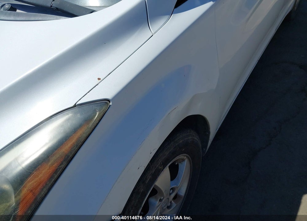2015 HYUNDAI ELANTRA SE VIN: 5NPDH4AE0FH552914