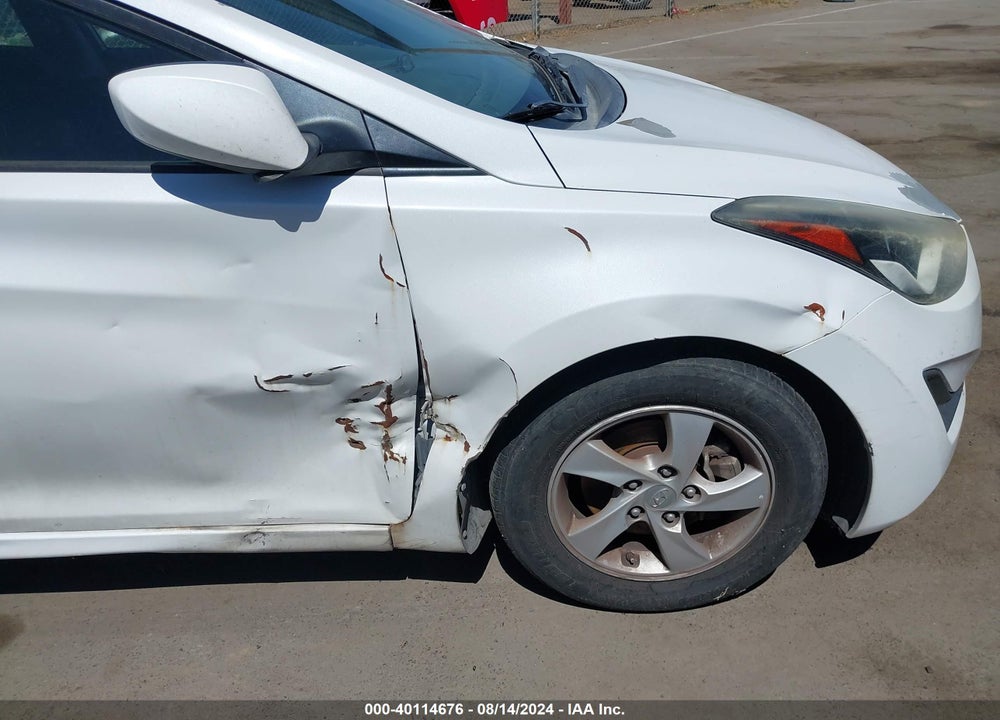 2015 HYUNDAI ELANTRA SE VIN: 5NPDH4AE0FH552914