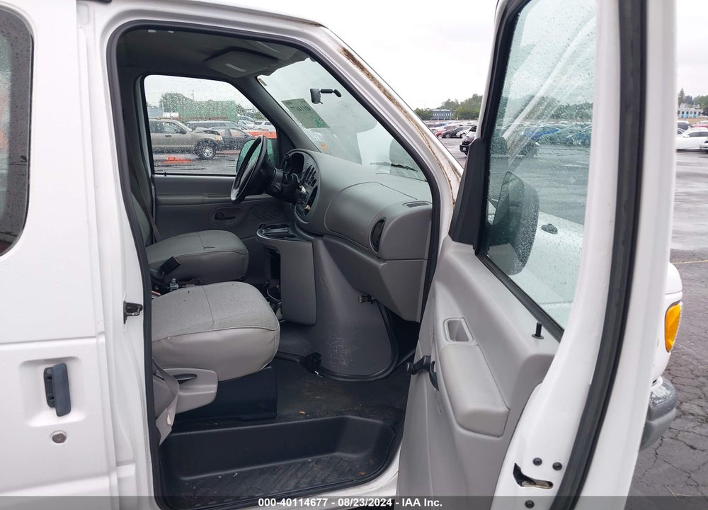 1999 FORD E-350 SUPER DUTY XL/XLT VIN: 1FBSS31L4XHA14366