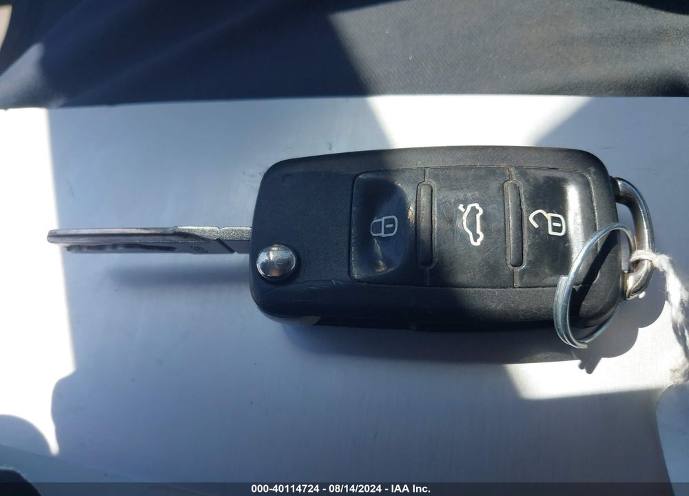 2014 VOLKSWAGEN JETTA VIN: 3VWD17AJ6EM286338