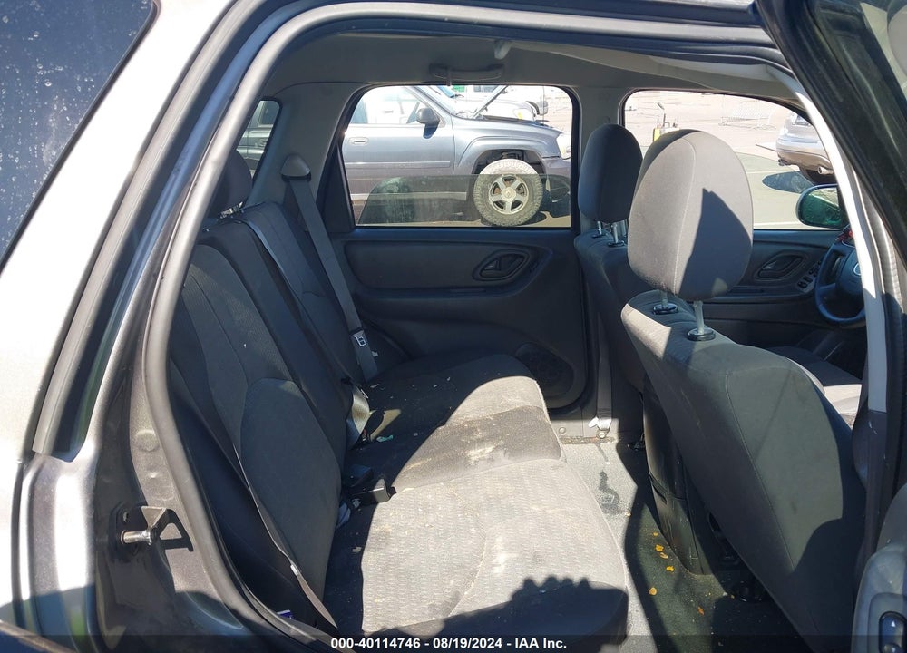 2006 MAZDA TRIBUTE I VIN: 4F2YZ02Z66KM36563