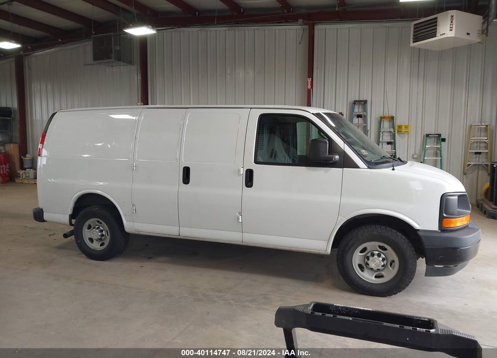 2017 CHEVROLET EXPRESS 2500 WORK VAN VIN: 1GCWGAFF4H1136287