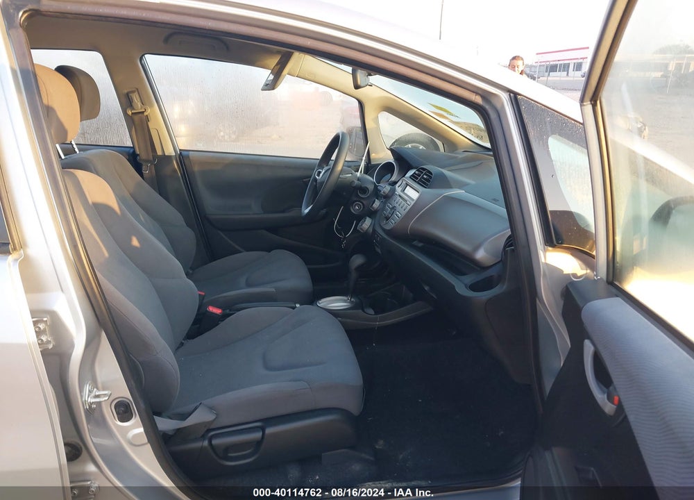2012 HONDA FIT VIN: JHMGE8H34CC038975
