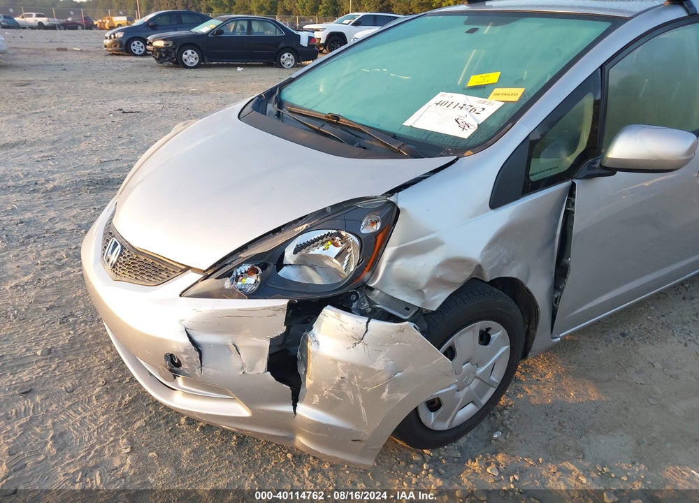 2012 HONDA FIT VIN: JHMGE8H34CC038975