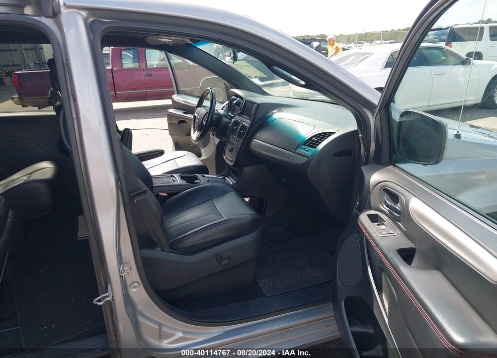 2016 DODGE GRAND CARAVAN R/T VIN: 2C4RDGEG0GR320400