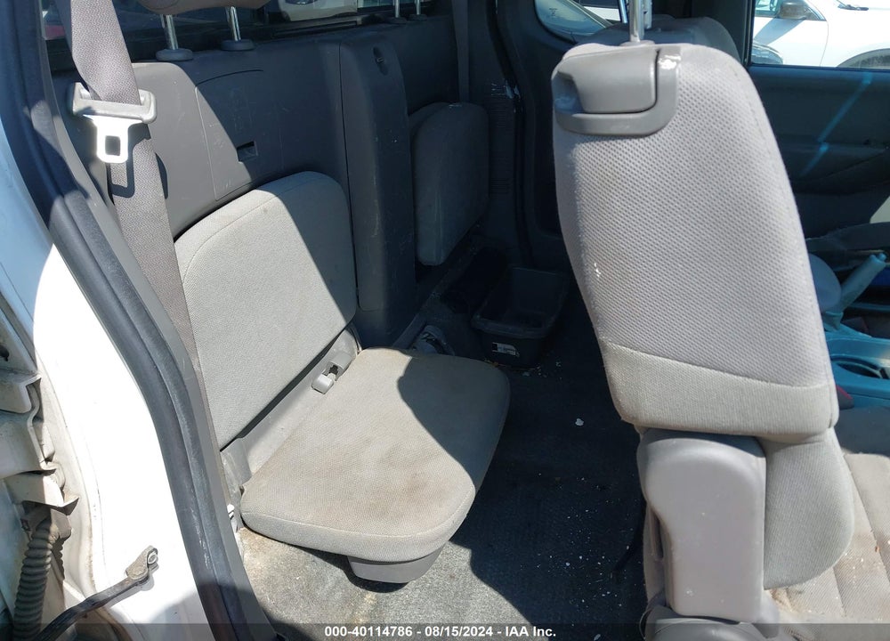 2005 NISSAN FRONTIER XE VIN: 1N6BD06T95C459738