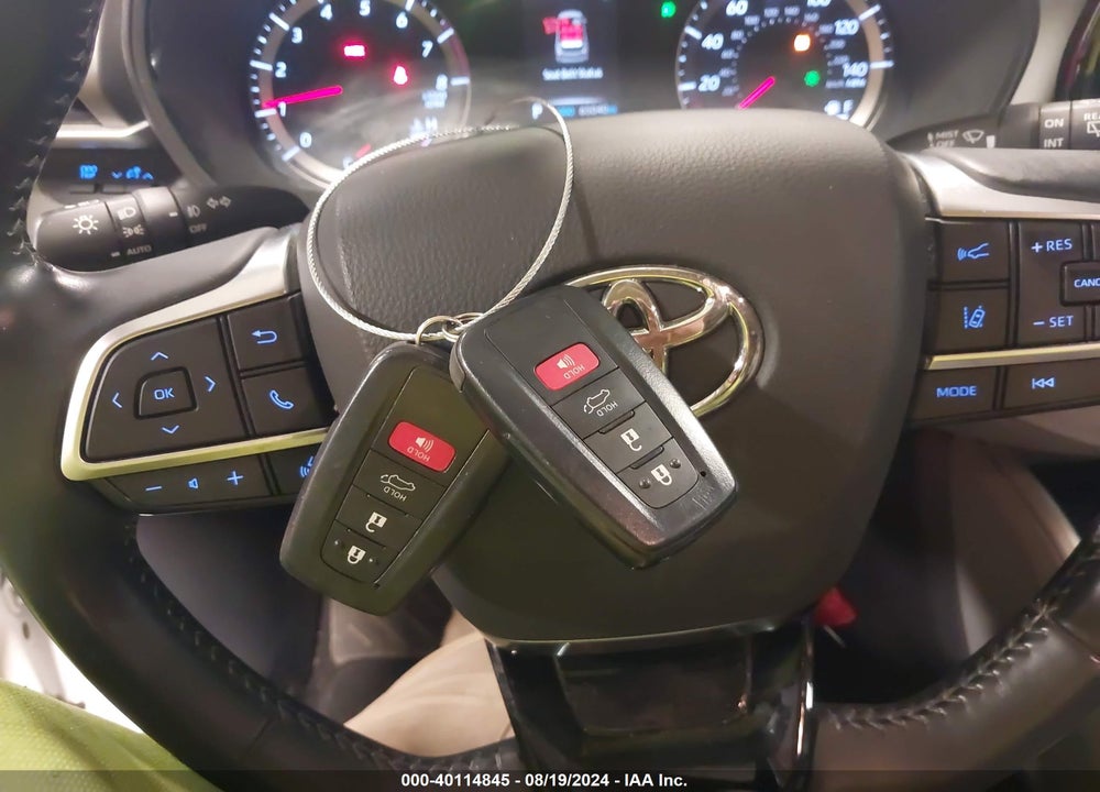 2021 TOYOTA HIGHLANDER LE VIN: 5TDZZRAH6MS050054