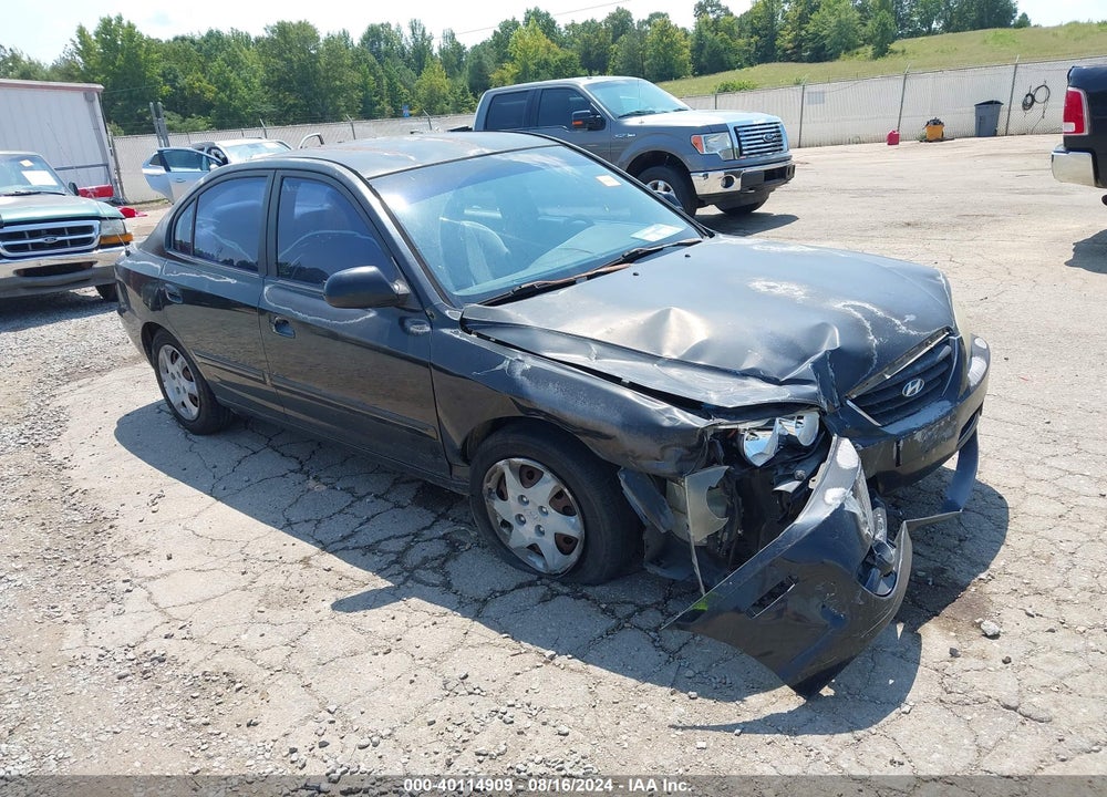2004 HYUNDAI ELANTRA VIN: KMHDN46D94U882543