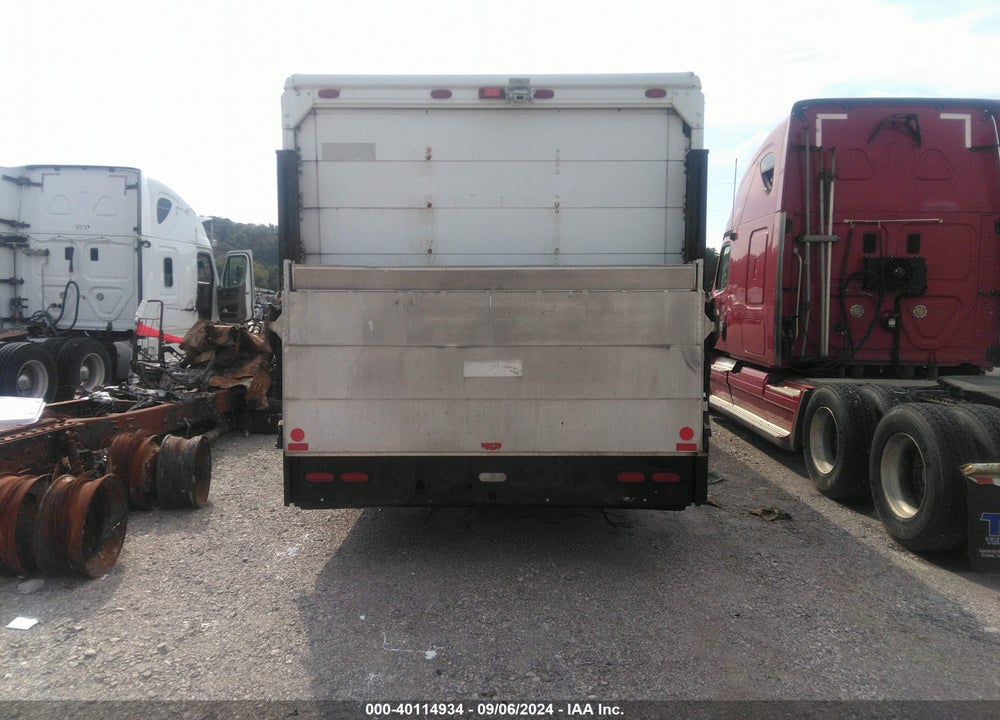 2007 FREIGHTLINER CHASSIS M LINE WALK-IN VAN VIN: 4UZAARBW17CZ31649