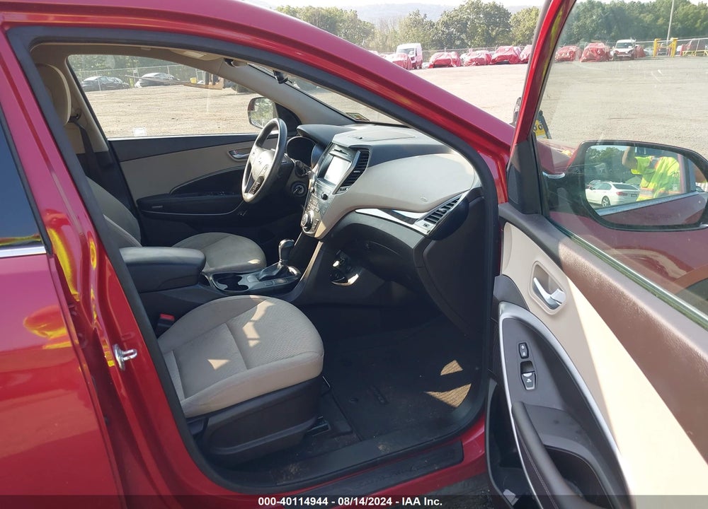 2017 HYUNDAI SANTA FE SE VIN: KM8SMDHF8HU174038