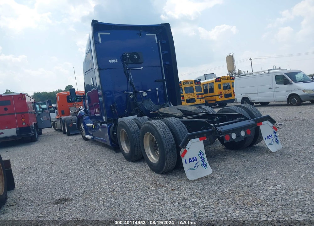 2020 KENWORTH T680 VIN: 1XKYDP9X5LJ400977