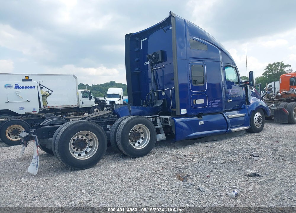 2020 KENWORTH T680 VIN: 1XKYDP9X5LJ400977