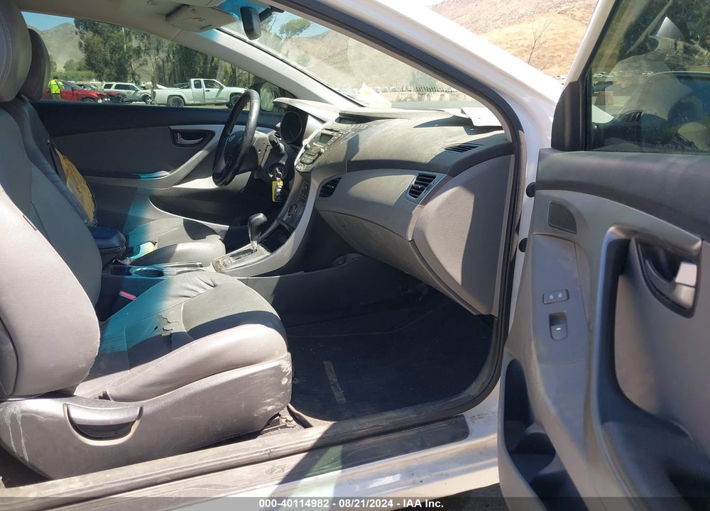 2013 HYUNDAI ELANTRA SE VIN: KMHDH6AE0DU018127