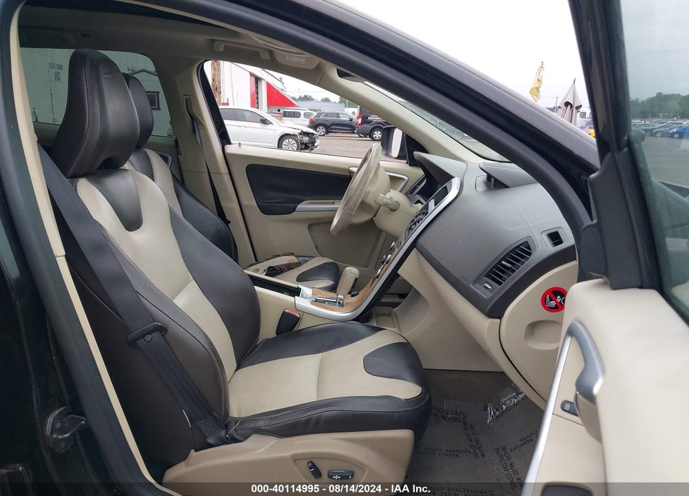 2010 VOLVO XC60 T6/T6 R-DESIGN VIN: YV4992DZ0A2030216