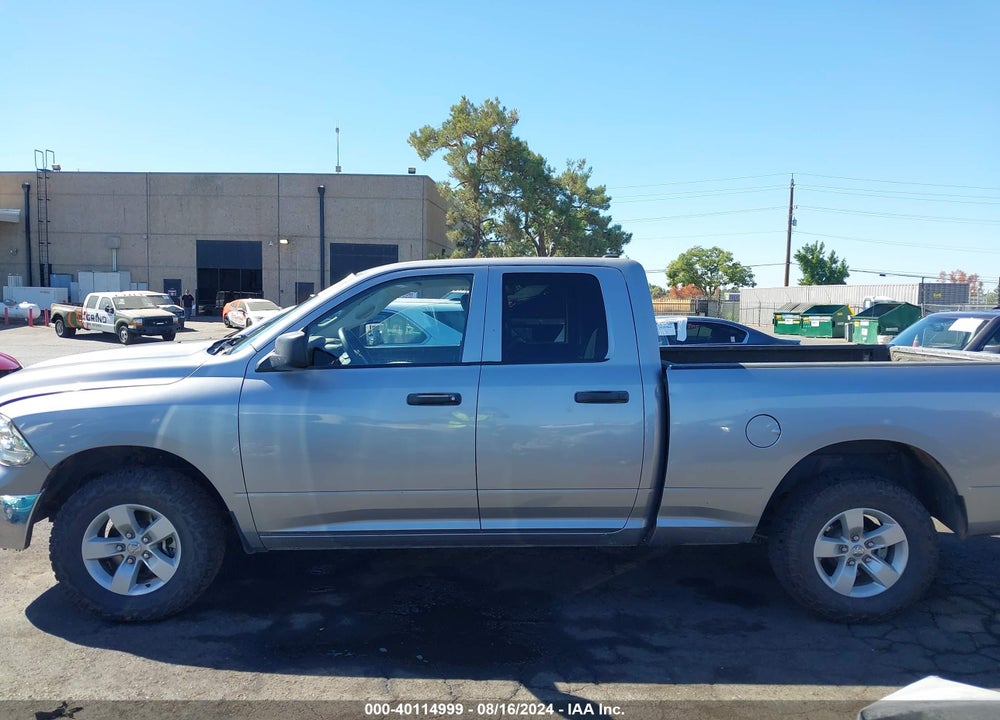 2019 RAM 1500 CLASSIC TRADESMAN QUAD CAB 4X4 6'4 BOX VIN: 1C6RR7FG8KS667360