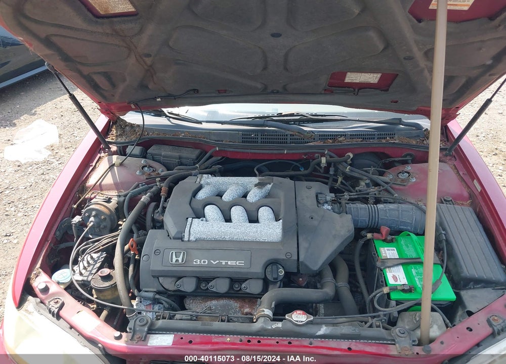 2001 HONDA ACCORD 3.0 EX VIN: 1HGCG22521A020017