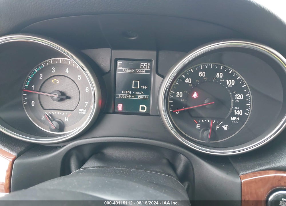 2011 JEEP GRAND CHEROKEE LIMITED VIN: 1J4RR5GT7BC608040