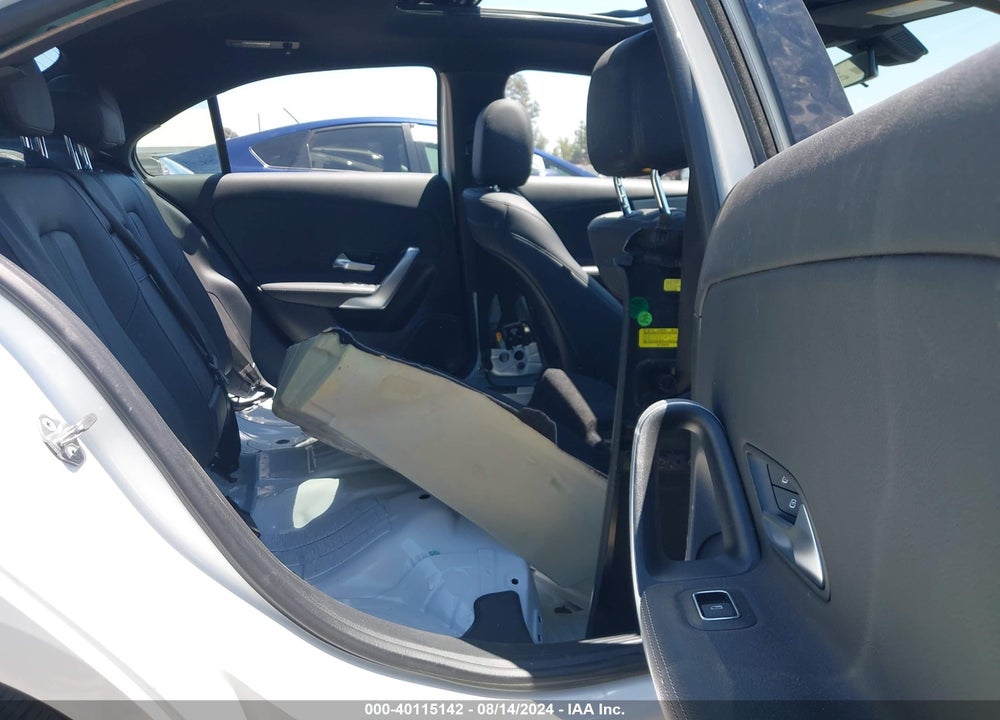 2019 MERCEDES-BENZ A 220 VIN: WDD3G4EB2KW025921