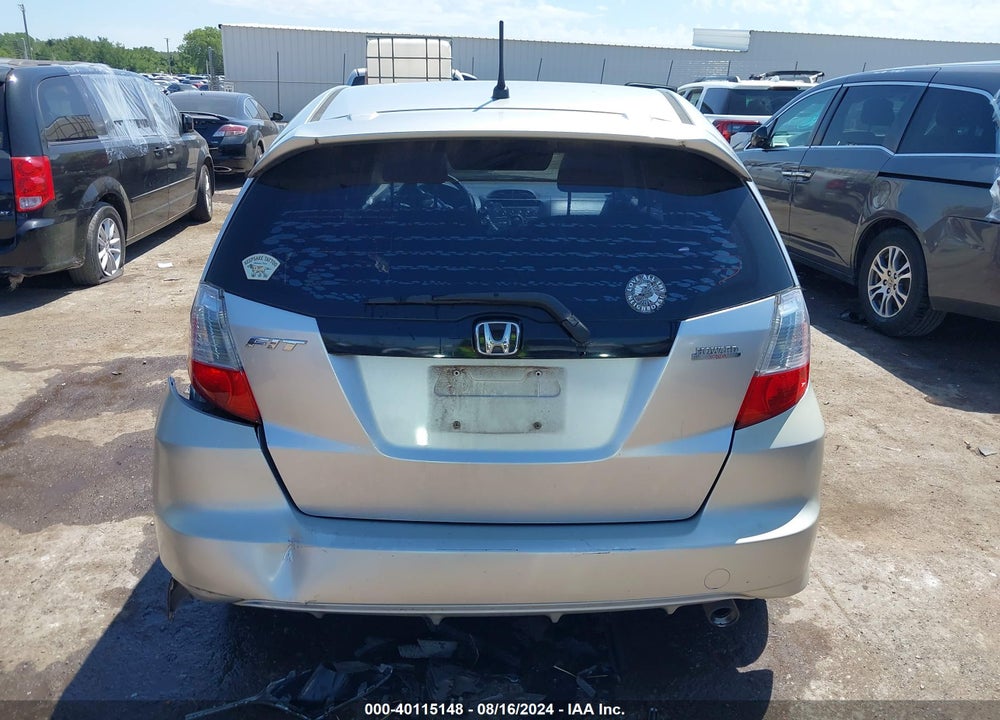 2013 HONDA FIT SPORT VIN: JHMGE8G59DC033243