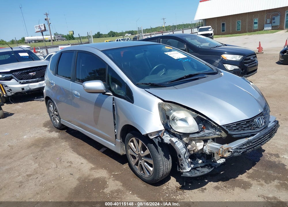 2013 HONDA FIT SPORT VIN: JHMGE8G59DC033243