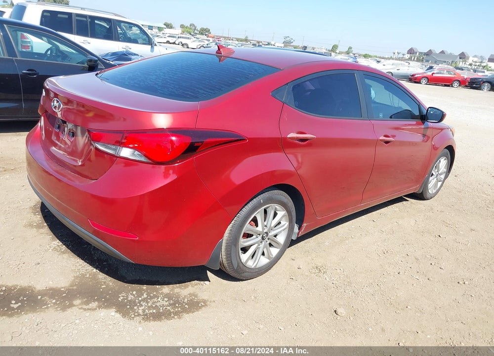 2016 HYUNDAI ELANTRA SE VIN: 5NPDH4AE1GH692438