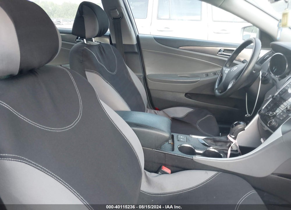 2013 HYUNDAI SONATA HYBRID VIN: KMHEC4A44DA050319