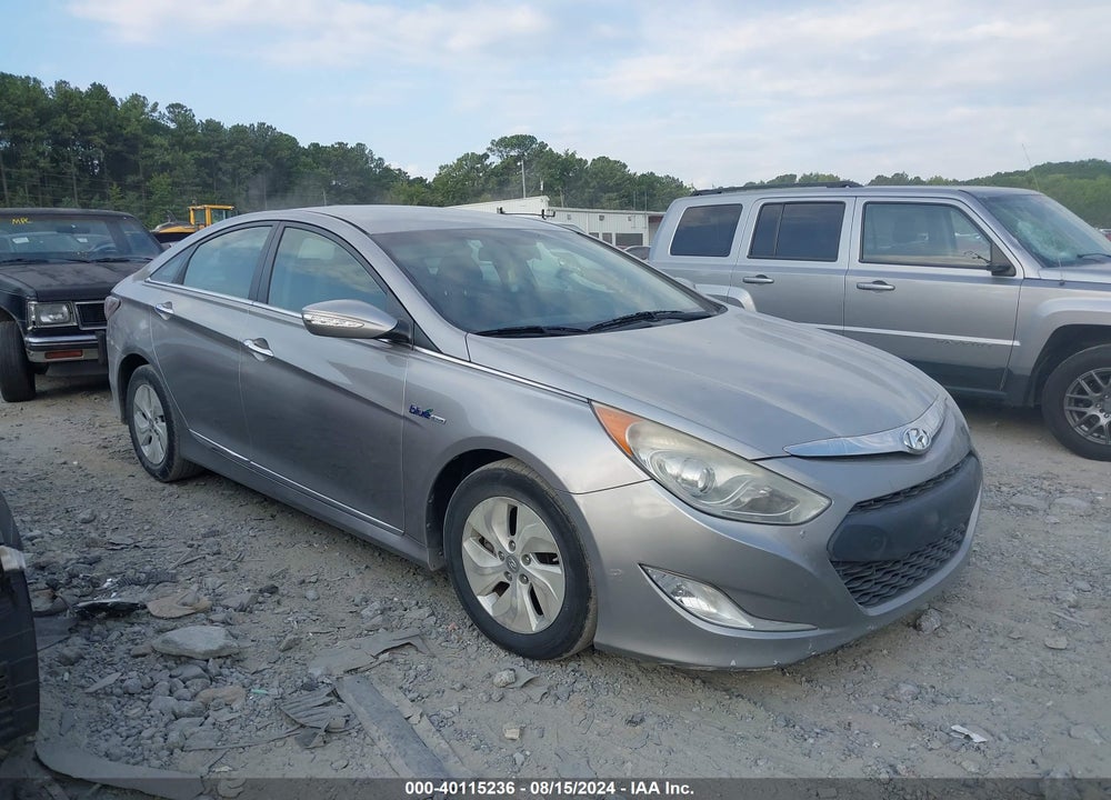 2013 HYUNDAI SONATA HYBRID VIN: KMHEC4A44DA050319