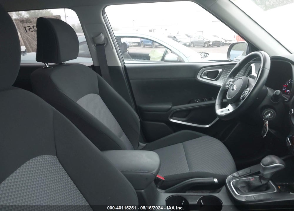 2021 KIA SOUL X-LINE VIN: KNDJ23AU6M7784523