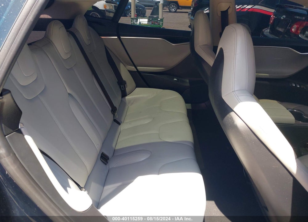 2013 TESLA MODEL S VIN: 5YJSA1CG4DFP20039