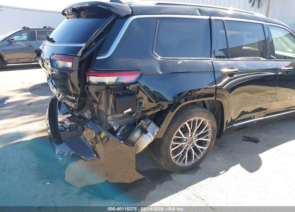 2021 JEEP GRAND CHEROKEE L SUMMIT RESERVE 4X4 VIN: 1C4RJKEG2M8102431
