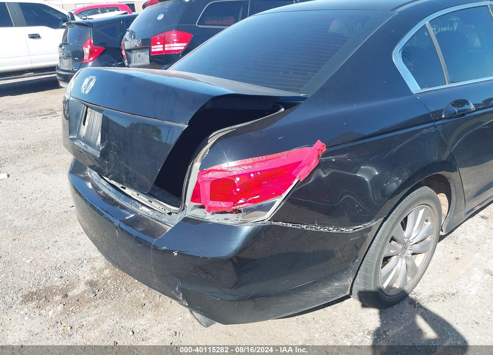 2011 HONDA ACCORD 2.4 EX VIN: 1HGCP2F74BA012613