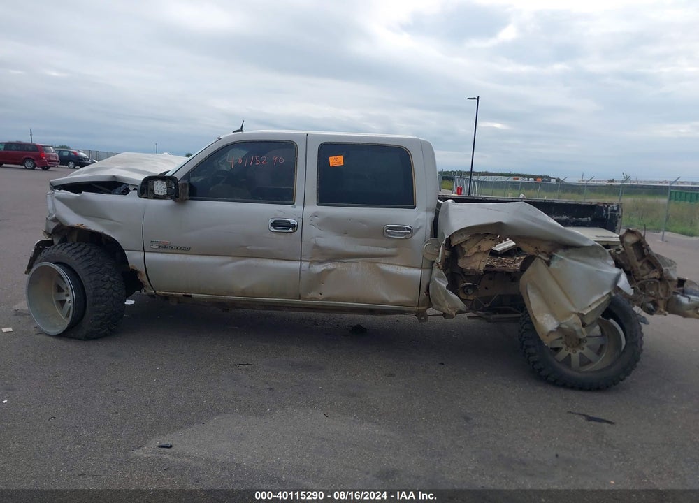 2005 CHEVROLET SILVERADO 2500HD LT VIN: 1GCHK23205F829774