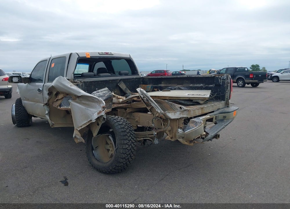 2005 CHEVROLET SILVERADO 2500HD LT VIN: 1GCHK23205F829774
