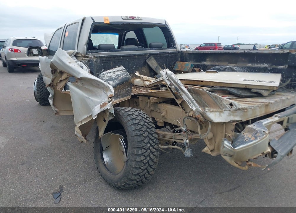 2005 CHEVROLET SILVERADO 2500HD LT VIN: 1GCHK23205F829774