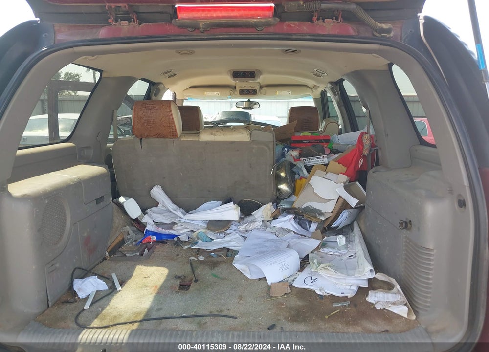 2003 CHEVROLET TAHOE LS VIN: 1GNEC13V93R227429