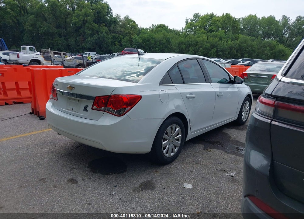 2011 CHEVROLET CRUZE LS VIN: 1G1PC5SH0B7113679