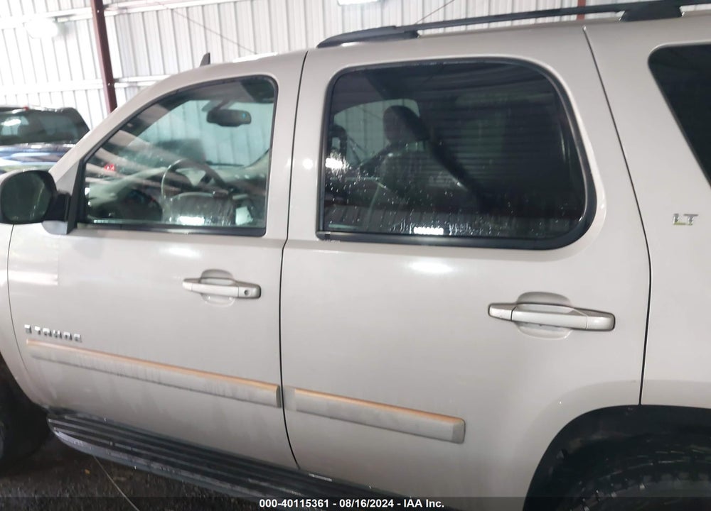 2008 CHEVROLET TAHOE LT VIN: 1GNFK13058J175797