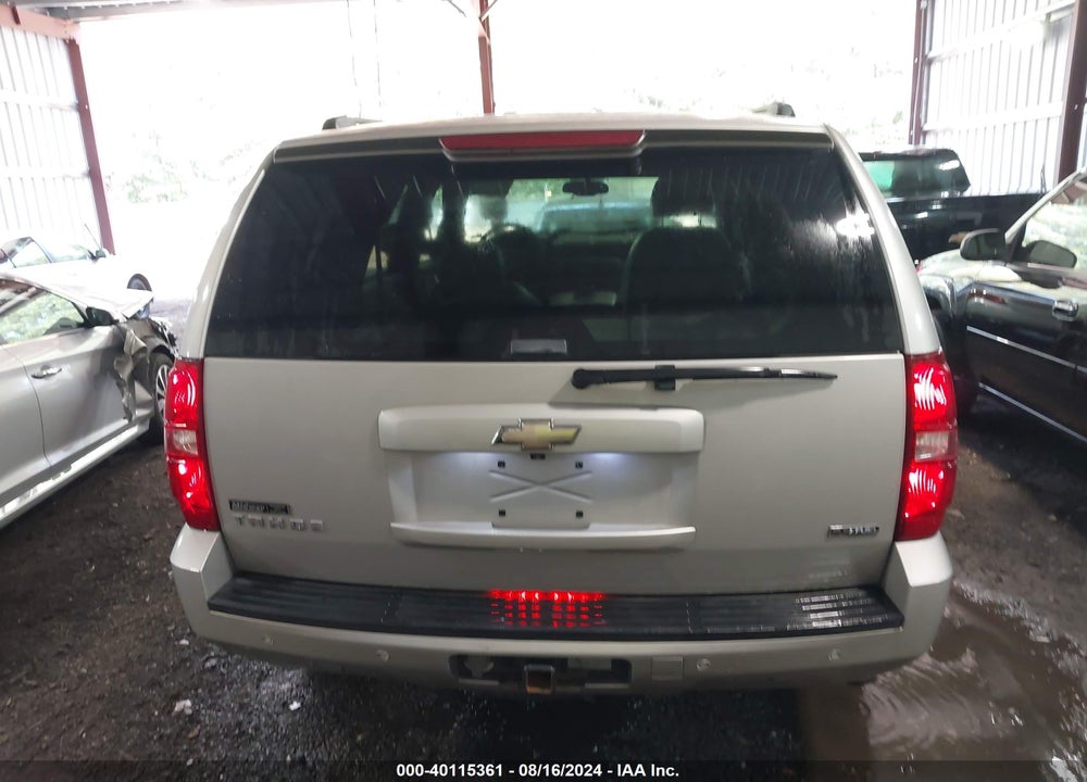 2008 CHEVROLET TAHOE LT VIN: 1GNFK13058J175797