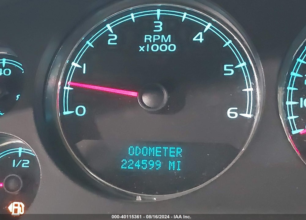 2008 CHEVROLET TAHOE LT VIN: 1GNFK13058J175797